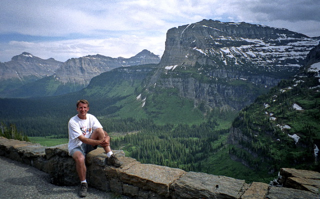 Glacier National Park - Going to the Sun Road Viewpoint