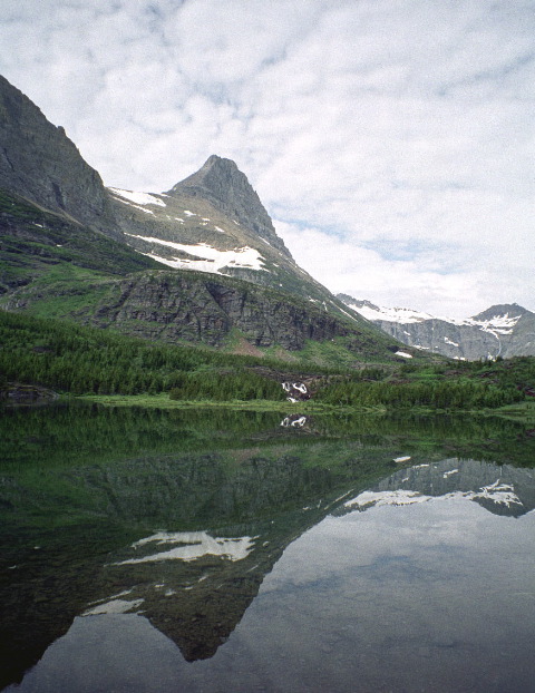Glacier National Park - Many Glacier Redrock Lake