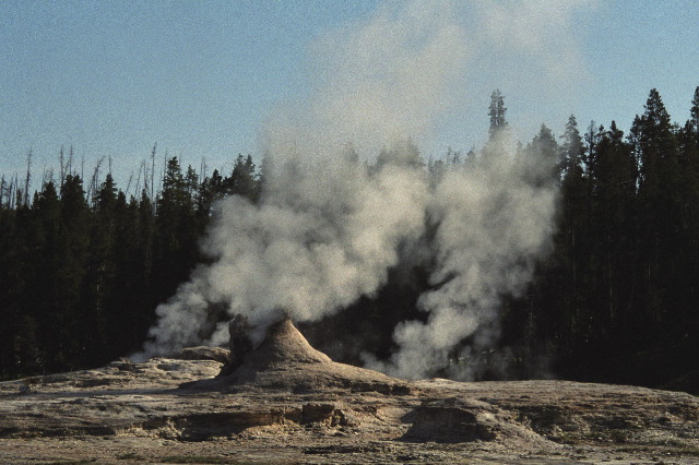 Yellowstone National Park - Grand Geyser