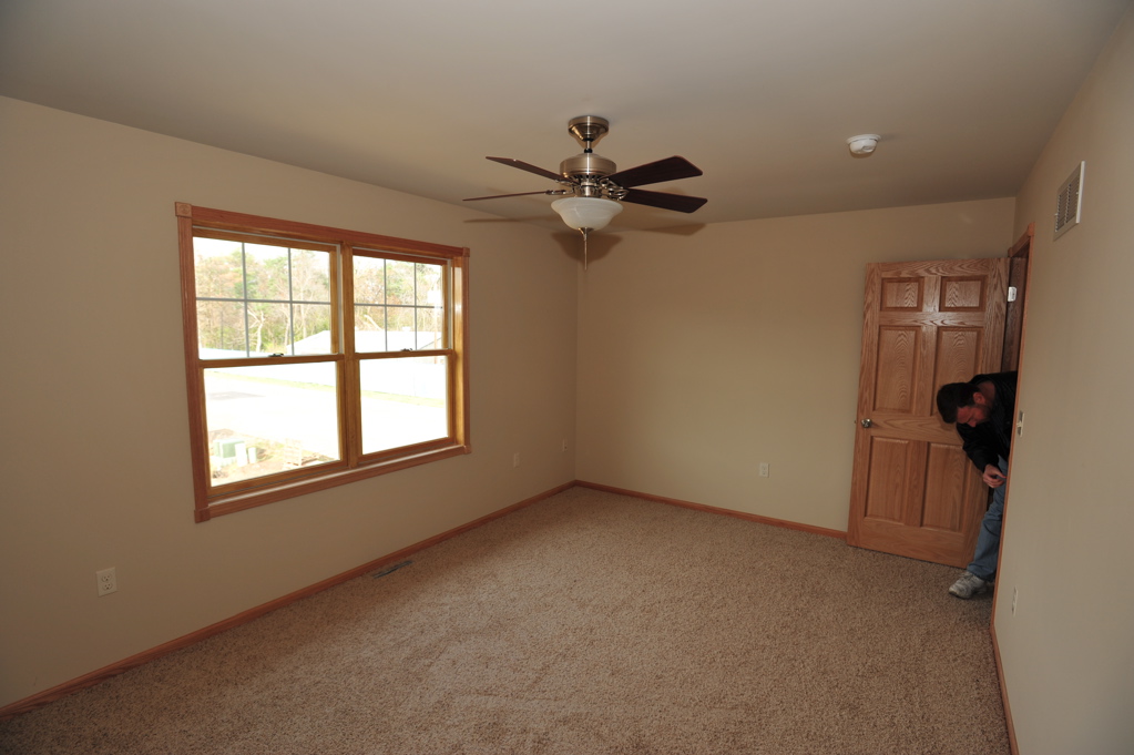 Main Bedroom (11X16)